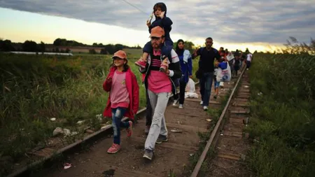 Daily Express: România şi Bulgaria s-ar folosi de criza refugiaţilor pentru a intra în zona Schengen
