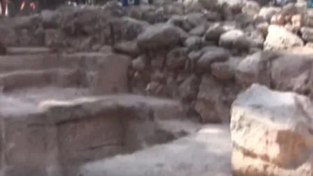 O echipă de arheologi anunţă descoperirea mormintelor unor personaje BIBLICE VIDEO