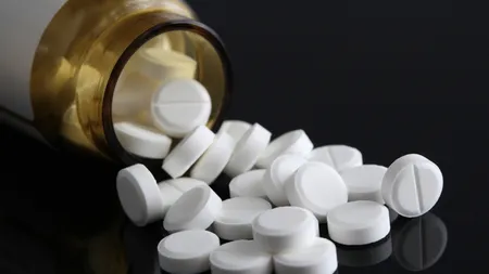 O femeie din Neamţ a încercat să se sinucidă cu vitamine