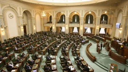 O nouă conducere, la Senat şi Camera Deputaţilor. Cine face parte din Birourile Permanente