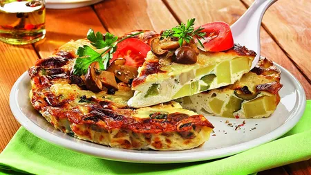 REŢETA ZILEI: Tartă de ciuperci şi cartofi cu brânză
