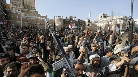 Atac asupra militarilor. Coaliţia arabă intensifică raidurile aeriene în Yemen, împotriva rebelilor