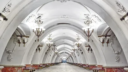 Staţiile de metrou din Moscova, adevărate opere de artă. Cum arată astăzi FOTO