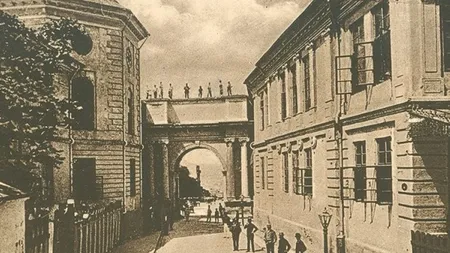 Cu cât erau PLĂTIŢI primii profesori de facultate, în anii 1800. Sumele sunt incredibile