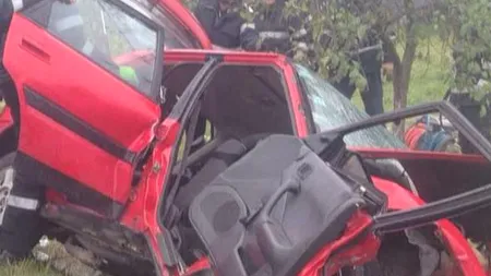 ACCIDENT MORTAL în Timiş. Un bărbat a intrat cu maşina într-un cap de pod