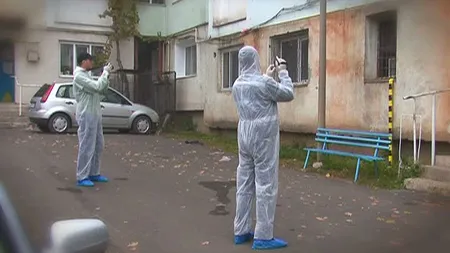 Bătrână ucisă şi incendiată de patru adolescenţi. Criminalii au dat foc la casă, ca să şteargă urmele VIDEO