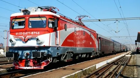 INCIDENT într-un tren cu destinaţia Braşov. O femeie, ATACATĂ cu briceagul de romi. Nimeni nu a intervenit