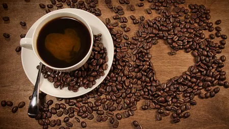 Ce să faci cu cafeaua nebăută. Utilizări la care nu te-ai fi gândit