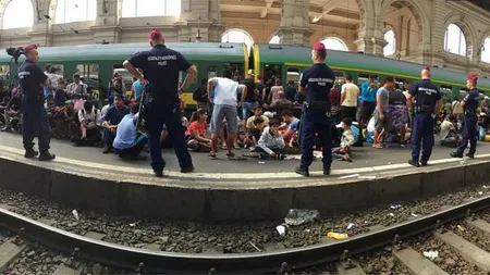 Croaţia şi Slovenia au decis să transporte migranţii cu trenul până la graniţa cu Austria