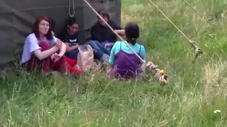 EXPERIMENT INEDIT. Cinci studenţi români au trăit cinci zile într-o tabără pentru refugiaţi VIDEO