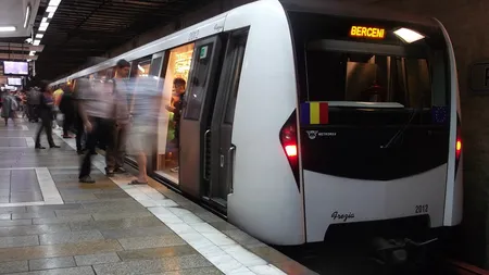 Un deputat a călătorit prima oară cu metroul prin Bucureşti: 