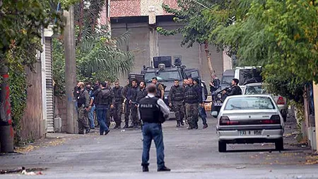 Operaţiune de amploare împotriva Statului Islamic, în Turcia. Treizeci de arestări