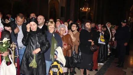 Sfanta Parascheva a adus primii pelerini la Iaşi: 