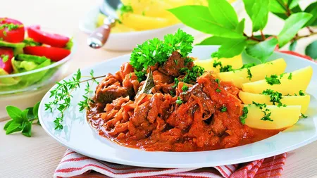 REŢETA ZILEI: Tocăniţă cu carne de vită