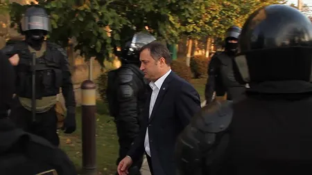 PERCHEZIŢII acasă la fostul premier Vlad Filat şi la sediul partidului