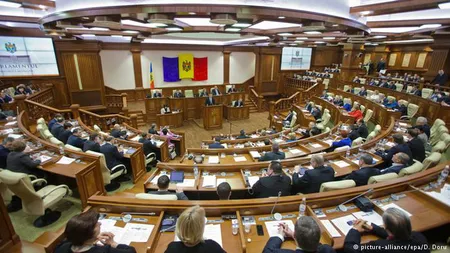 Negocieri pentru formarea noii coaliţii, la Chişinău: Liberalii şi Grupul Leancă nu vor alianţă cu comuniştii