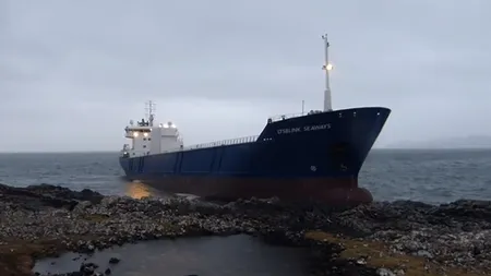 Un marinar rus beat a eşuat o navă de 7.000 de tone şi 129 de metri lungime după ce a navigat cu viteza maximă FOTO