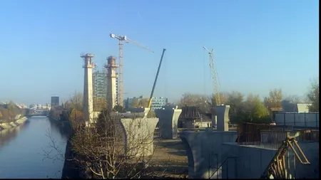 Pasajul de la Ciurel, construit în proporţie de 40%, ar putea fi DEMOLAT