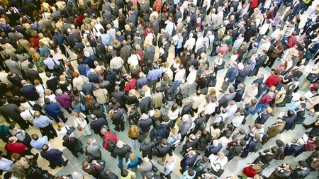 Populaţia aptă de muncă se va reduce cu 44%, până în 2060