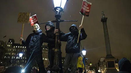 Violenţe la Londra, în timpul unei manifestaţii anticapitaliste. 50 de oameni au fost arestaţi VIDEO