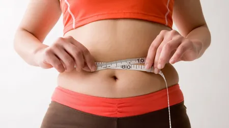 Scapi de grăsimea abdominală DACĂ faci asta ÎNTRE mic dejun şi prânz