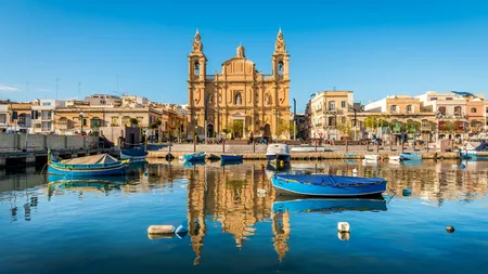 Oferte pentru VACANŢA DE SĂRBĂTORI. Vezi cât costă să petreci REVELIONUL în Malta sau Budapesta