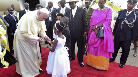 Papa Francisc în Uganda: Suveranul Pontif onorează martirii din Uganda VIDEO