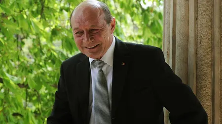 Traian Băsescu, mesaj pe Facebook de Anul Nou