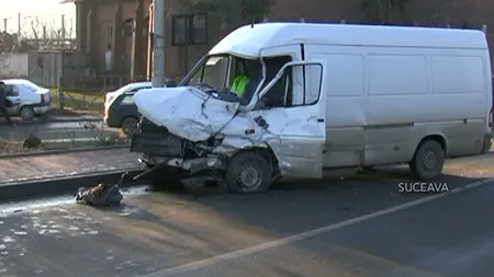 Accidente grave pe şoselele din România: O bătrână a ajuns la spital după ce a zburat prin parbrizul maşinii