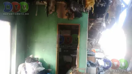DRAMĂ înainte de sărbători. O familie cu 8 copii a rămas pe drumuri după ce le-a ars casa VIDEO