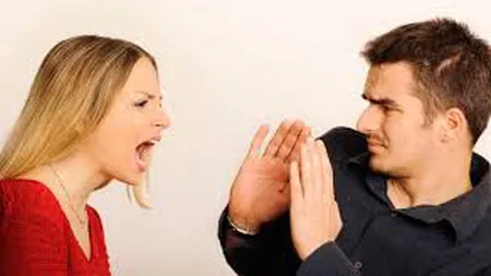 Drama unei femei a cărei mamă s-a căsătorit cu fostul soţ. Copiii lor sunt în stare de şoc