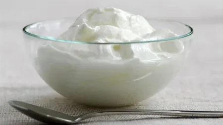 Reţete cu iaurt: cele mai delicioase combinaţii şi valorile lor nutritive