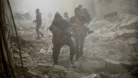 Bombardamente în Siria: Un raid aerian a lovit lângă o şcoală. Cel puţin 28 de morţi, mulţi răniţi grav