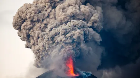 Vulcanul nicaraguan Momotombo erupe după 110 ani GALERIE FOTO şi VIDEO