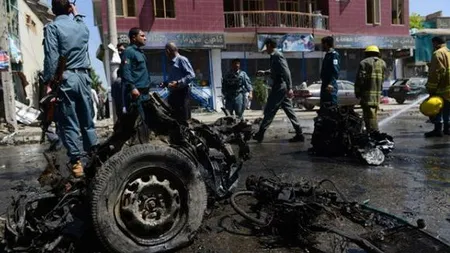 Atentat în apropiere de Kabul. Cel puţin 13 morţi