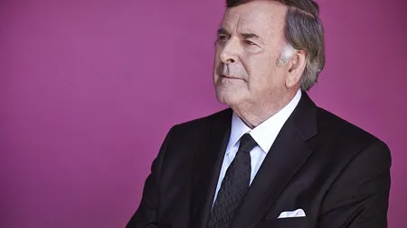 Terry Wogan, un cunoscut realizator BBC, a murit la vârsta de 77 de ani