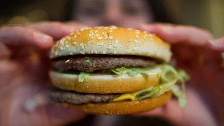 Demonstraţie matematică: McDonalds minte. Cea mai originală plângere făcută de un client FOTO