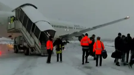 Pasager în avionul care a derapat de pe pista de aterizare, mărturii cutremurătoare: Am văzut casele aproape