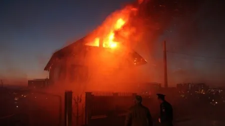 Incendiu violent în Călăraşi. O bătrână a ars de vie
