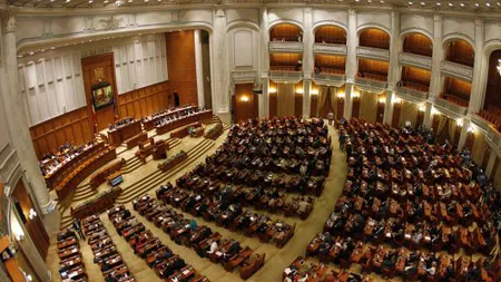 Legea pensiilor speciale pentru parlamentari a intrat în vigoare