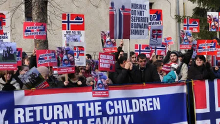 MITING de susţinere în Bucureşti şi în provincie, pentru românii ai căror copii au fost luaţi de norvegieni VIDEO