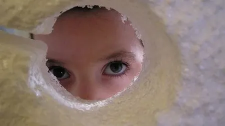 Scandalos! Nu o să crezi cât de uşor poţi fi spionat prin camera web