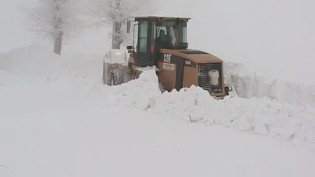 Intervenţie a jandarmilor montani în Dâmboviţa. Zece turişti au rămas înzăpeziţi