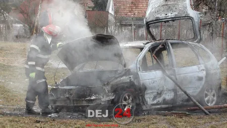 Maşină făcută scrum într-un municipiu din ţară VIDEO