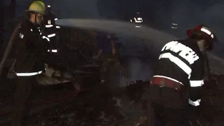 Intervenţie de URGENŢĂ pe A3. Un bolid a fost cuprins de flăcări
