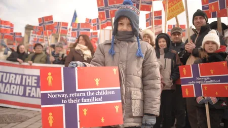 Miting la Braşov. Sute de oameni au ieşit în stradă pentru a susţine familia Bodnariu