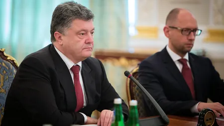 Guvernul de la Kiev, aproape de remaniere: Preşedintele Poroşenko cere demisia premierului Iaţeniuk