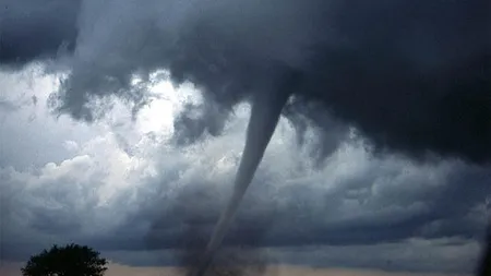 Mississippi şi Alabama, răvăşite de tornade VIDEO