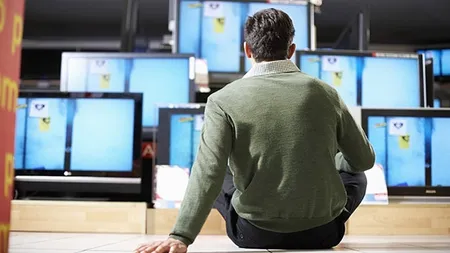 Vreţi să cumpăraţi un televizor? Cele mai mari capcane din magazine