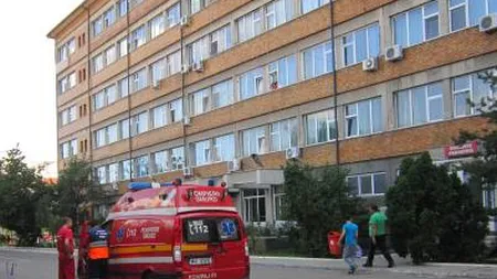 Cei 13 elevi din Buzău care au ajuns la spital după ce au mâncat corn şi lapte la şcoală, EXTERNAŢI